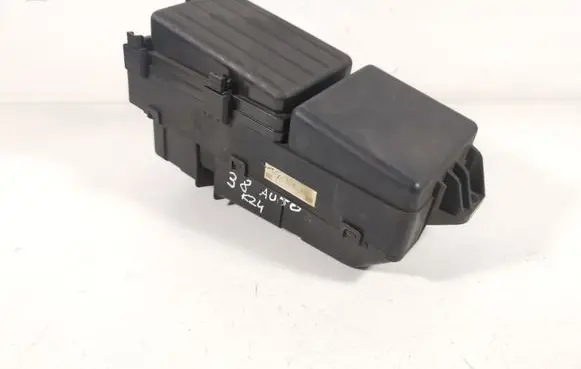 Honda Accord Fuse module 38250-SED-E22