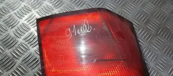 Mitsubishi Carisma Tailgate rear/tail lights MB952167 MB.95.2167