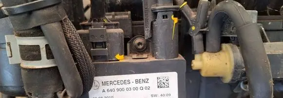 Glow plug pre-heat relay