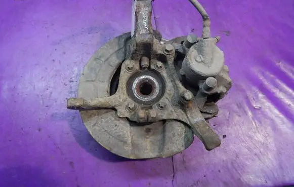Volvo 850 Front wheel hub spindle knuckle