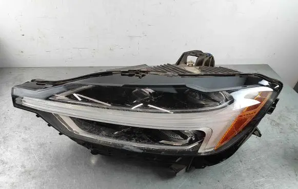 Volvo XC60 Headlight/headlamp 31655230 32133556
