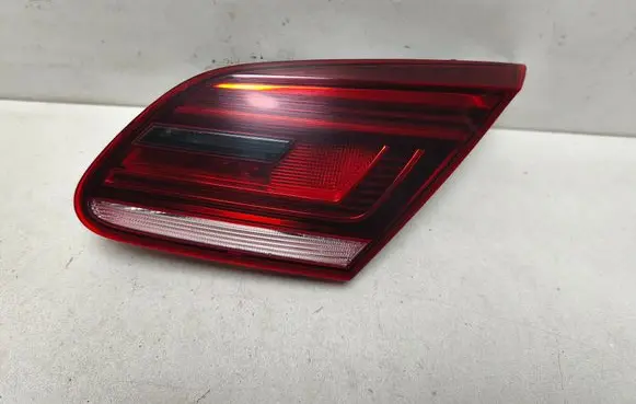 Volkswagen PASSAT CC Tailgate rear/tail lights 3C8945308T