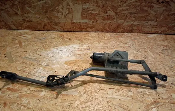 Front wiper linkage