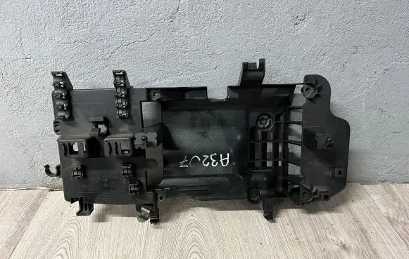 BMW 1 F20 F21 Engine mount bracket 7608107