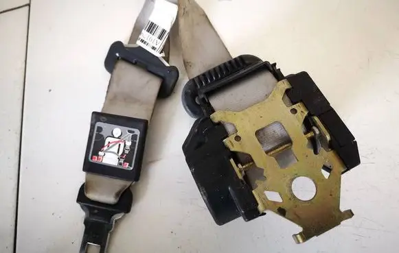 Renault Clio II Middle seatbelt (rear) 43594d