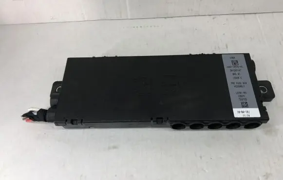 Jaguar F-Pace Fuse box set J8A214516AC
