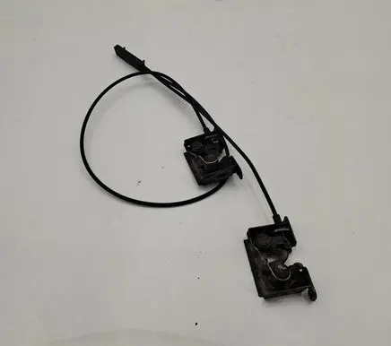 Engine bonnet/hood lock/catch
