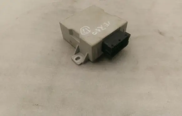 Toyota Corolla Verso AR10 Window wiper relay 859400F010