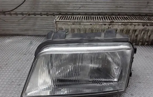 Audi A4 S4 B5 8D Headlight/headlamp 8D0941003A