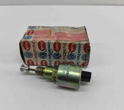 Volkswagen Golf I Engine mount vacuum valve 049129412C