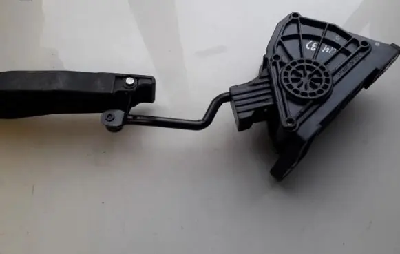 Honda Civic Accelerator throttle pedal