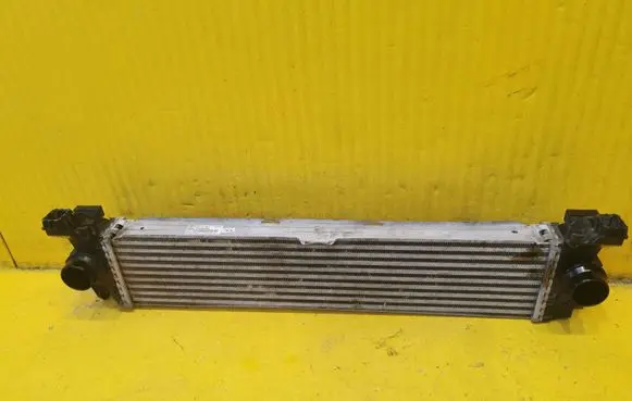 Mercedes-Benz V Class W447 Intercooler radiator A4475010501