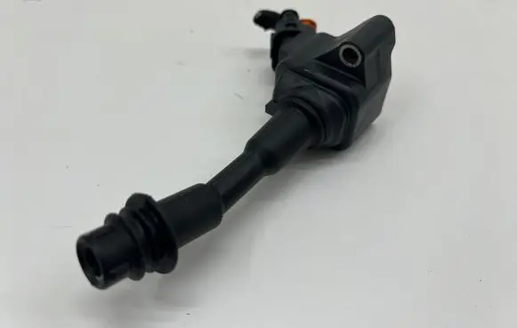 Peugeot 3008 III High voltage ignition coil 9836441180