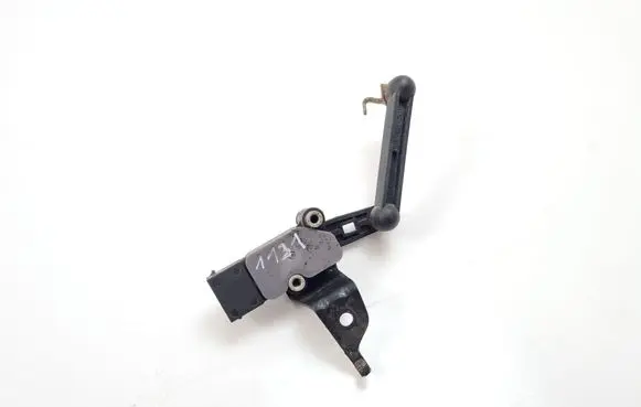 BMW 2 F46 Headlight/headlamp level sensor 6867646 23915