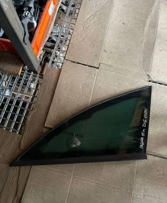 Renault Laguna II Rear side window