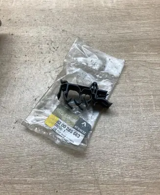 Renault Kangoo II Other body part 8200285663