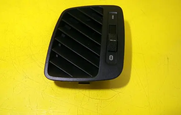 Audi A6 S6 C5 4B Dashboard side air vent grill/cover trim 4B0819793