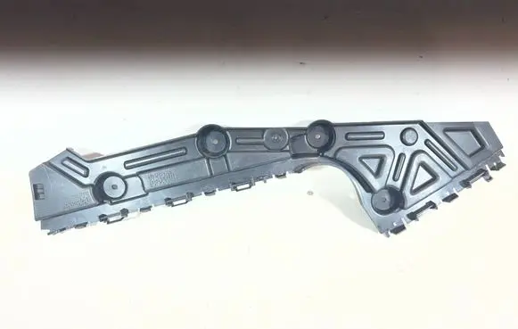 Opel Vivaro Rear bumper mounting bracket 852243619R