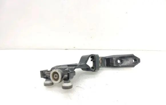 Volkswagen Caddy Sliding door middle roller runner 2K0843336A 1613A