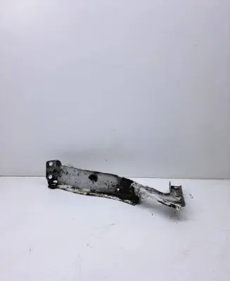 Audi A5 8T 8F Fender mounting bracket 8T0821136