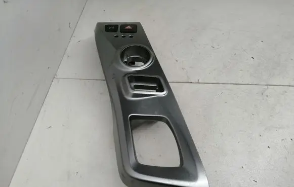 Toyota Prius+ (ZVW40) Gear shifter surround trim plastic 5544647070