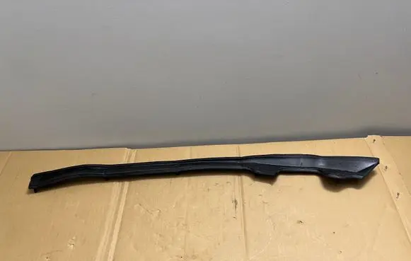 Chrysler Pacifica Rubber seal rear door 68280519A