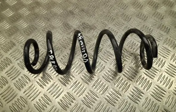 Toyota Prius (XV60) Rear coil spring 