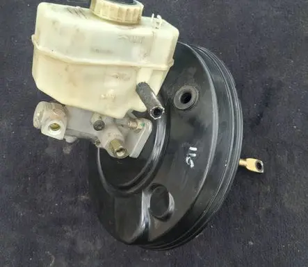BMW 3 E46 Brake booster