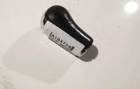 Toyota Yaris Gear lever shifter trim leather/knob 