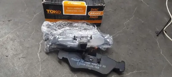 Mercedes-Benz G W460 Brake pads (rear) 