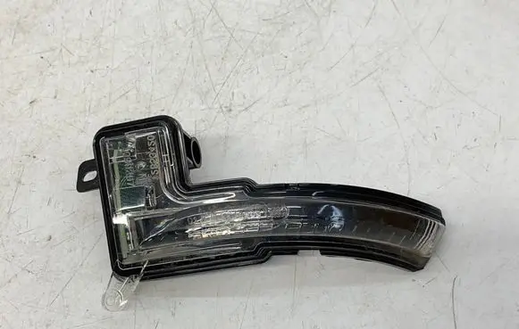 Renault Captur Mirror indicator light 12853440 06SYT0812