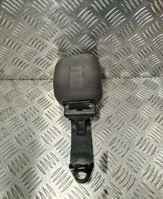 Rear seatbelt