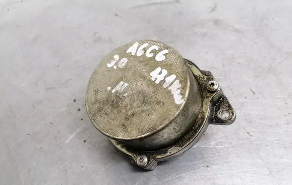 Audi A6 S6 C6 4F Vacuum pump 057145100