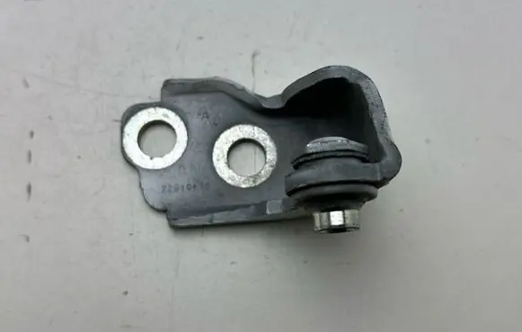 Ford Mustang VI Front door lower hinge 