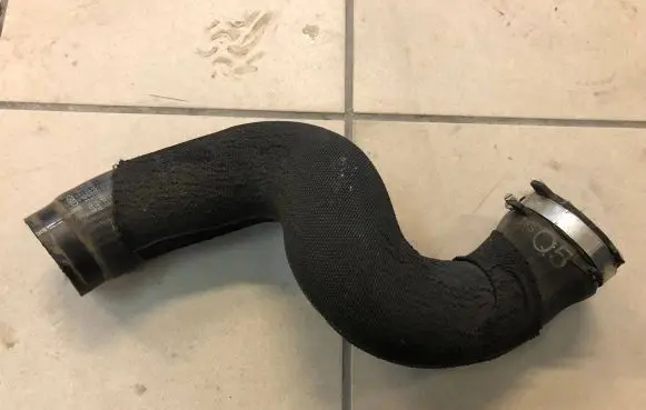 Audi Q5 SQ5 Intercooler hose/pipe 8R0145737J
