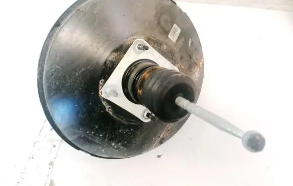 Volkswagen Golf V Brake booster 1K1614105AE 03.7864-7501.4