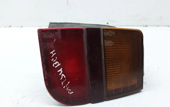 Mitsubishi Space Wagon Rear/tail lights 0431536R