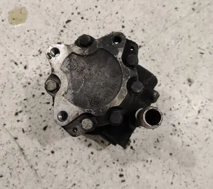 Peugeot 607 Power steering pump 9655444580