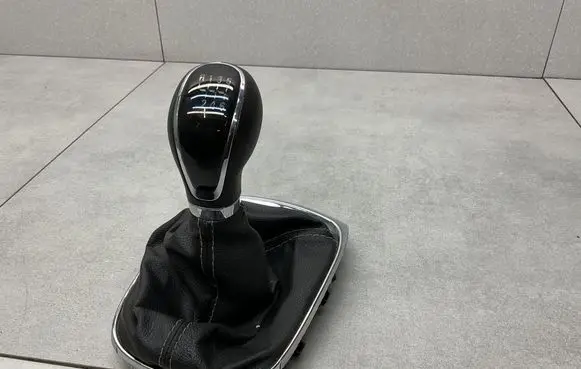 Opel Mokka Gear lever shifter trim leather/knob 