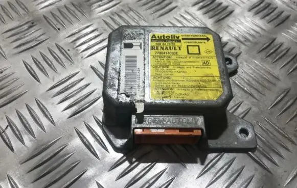Renault Megane I Airbag control unit/module 7700414090e 550347500