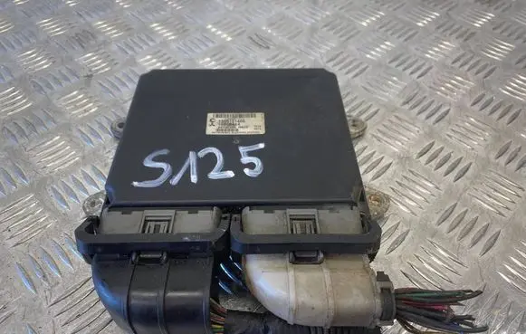 Mitsubishi Colt Engine control unit/module 1860101400 E6T42484
