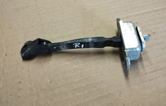 Nissan Note (E11) Front door check strap stopper