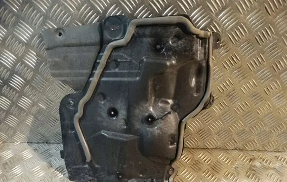 Mercedes-Benz C W206 Engine cover (trim) A2066802902