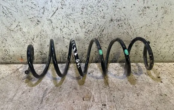 Toyota Yaris XP210 Rear coil spring