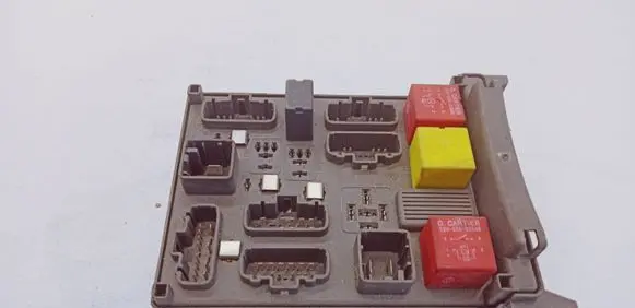 Renault Laguna II Fuse module 8200148809A 8200004201E 518095419