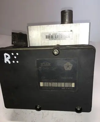 Jeep Grand Cherokee (WK) ABS Pump 25092543153 00009332D2