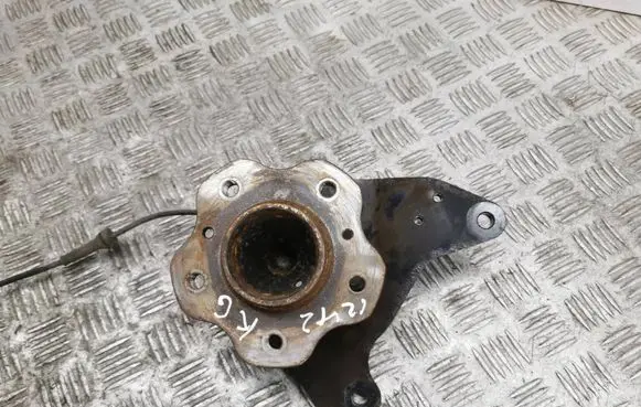 Nissan Qashqai Rear wheel hub