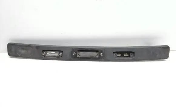 Volvo XC60 Trunk door license plate light bar 30753341 31297210
