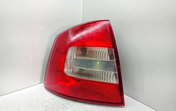 Skoda Octavia Mk2 (1Z) Rear/tail lights 1Z5945095B