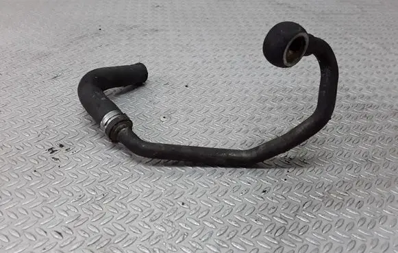 Volvo XC90 Coolant pipe/hose 